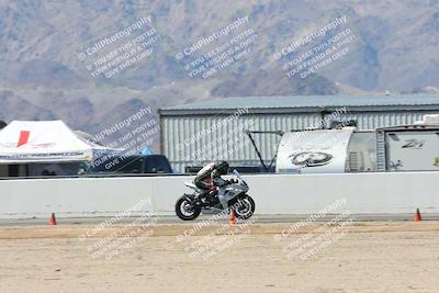 media/Oct-05-2025-CVMA (Sun) [[beeef4f201]]/Race 10-Formula Lightweight Twins Shootout/